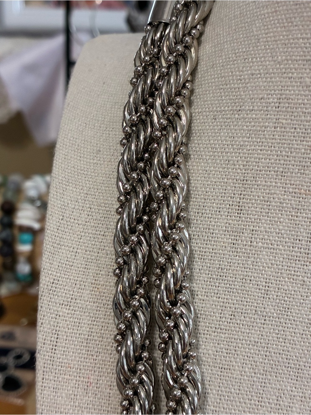 Silver-Tone Twisted Rope Necklace. - Picture 4 of 7